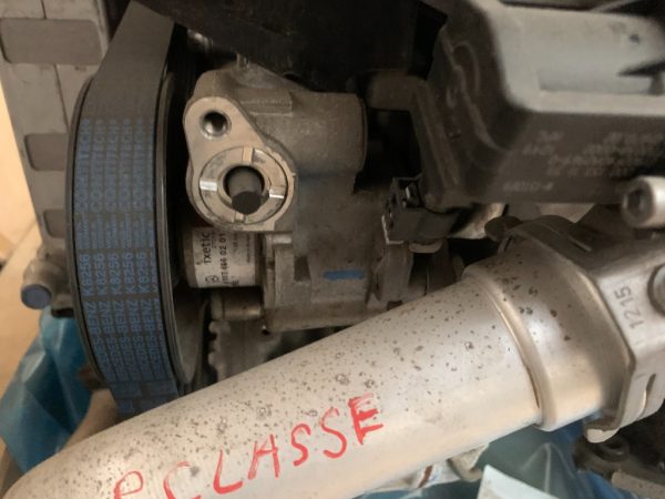 Pompa servodirectie Mercedes R Class W251 2015 A0074660201 la 0 km - Dezmembrari Auto