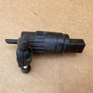 Pompa spalare parbriz VW Audi 1K6955651 1K6 955 651 - Dezmembrari Auto