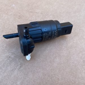 Pompa spalare parbriz VW ID4 ID.4 1K6955651 1K6 955 651 la 0 km - Dezmembrari Auto