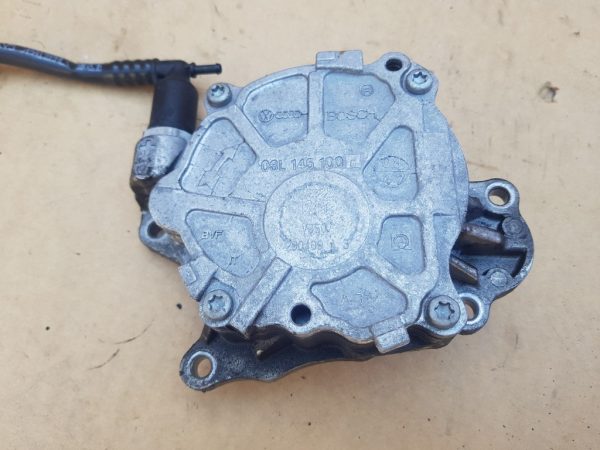 Pompa vacuum Audi A3 8P 03L145100 03L 145 100 - Dezmembrari Auto