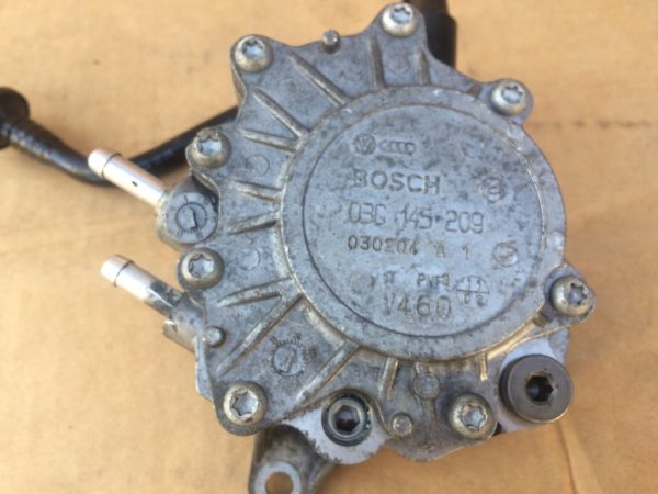 Pompa vacuum Audi A3 8P 2.0 TDI 03G145209 03G 145 209 - Dezmembrari Auto