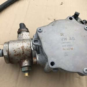 Pompa vacuum VW Passat CC 2.0 tfsi 06J145100G 06J 145 100 G - Dezmembrari Auto