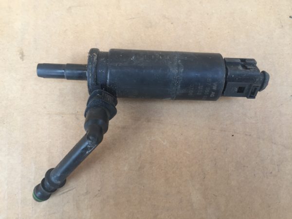 Pompita spalatoare faruri Audi A3 8P 3B7955681 3B7 955 681 - Dezmembrari Auto
