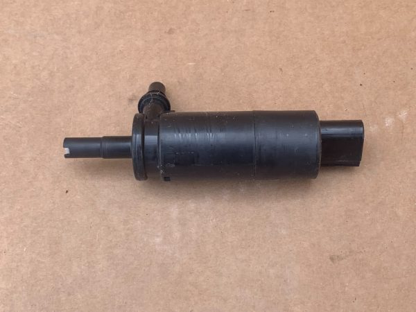 Pompita spalatoare faruri VW Jetta 2017 6R0955681 6R0 955 681 - Dezmembrari Auto