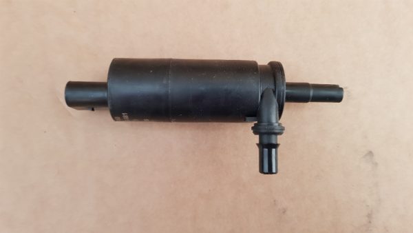Pompita spalator spalatoare faruri VW Golf 7 6R0955681 6R0 955 681 - Dezmembrari Auto