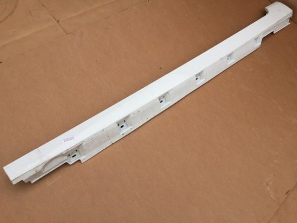 Prag plastic lateral stanga VW Passat B8 3G0 853 855 AE 3G0853855AE - Dezmembrari Auto