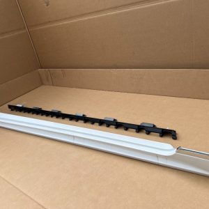 Prag stanga VW Passat B8.5 R-LINE din 2023 3G0853845C 3G0 853 845 C 3G0853857G 3G0 853 857 G - Dezmembrari Auto