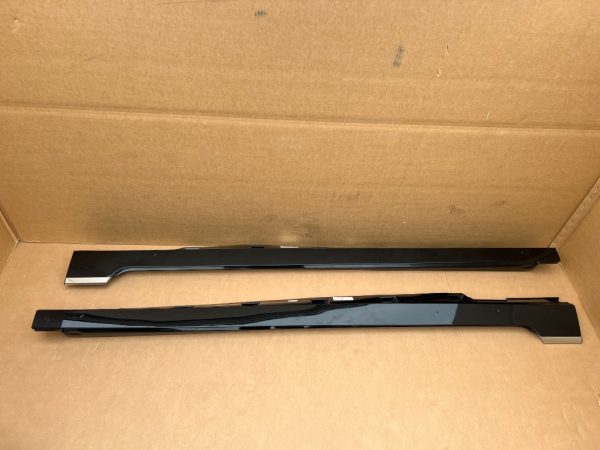 Prag dreapta VW Passat B8 din 2022 3G0853856AN 3G0 853 856 AN LC9X - Dezmembrari Auto