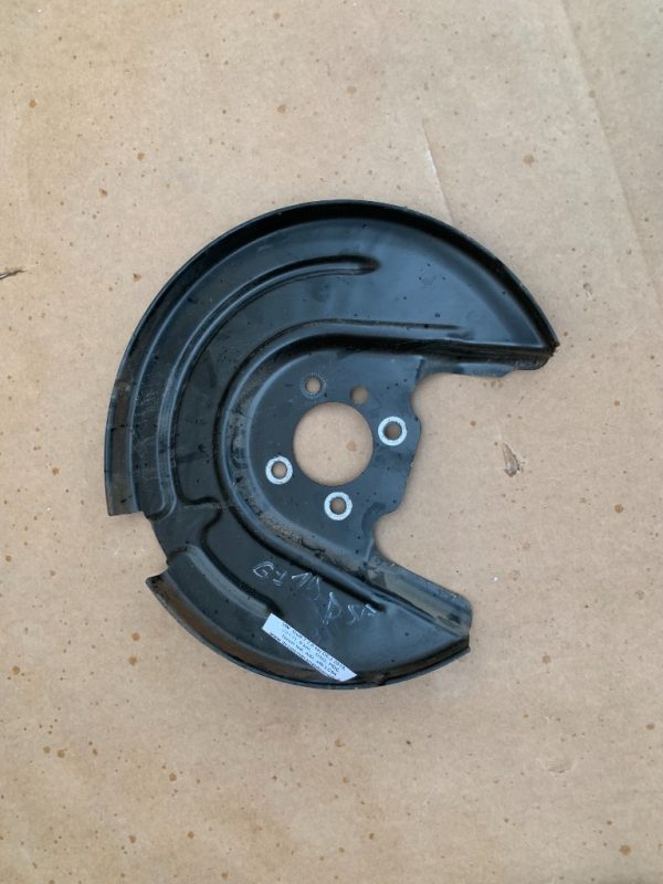 Protectie disc dreapta spate VW Golf 7 2019 5Q0615612P 5Q0 615 612 P la 0 km - Dezmembrari Auto