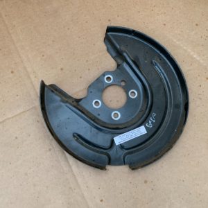 Protectie disc stanga spate VW Golf 7 2019 5Q0615611P 5Q0 615 611 P la 0 km - Dezmembrari Auto