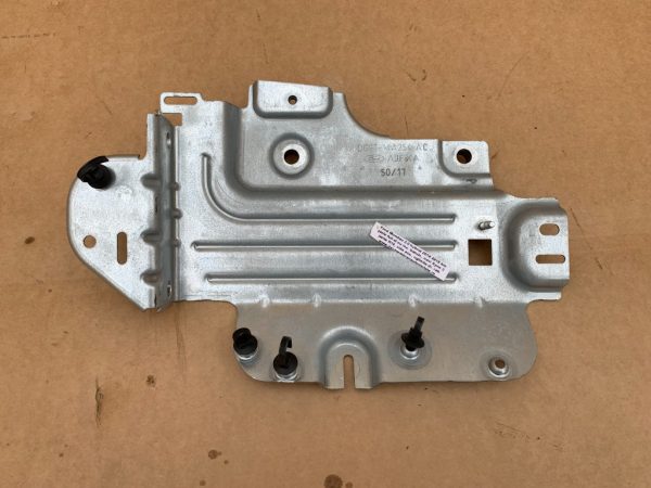 Protectie metalica Ford Mondeo Mk5 2018 DG9T-14A254-AC - Dezmembrari Auto