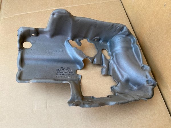 Protectie termica BMW X1 F48 2017 8577167 la 0 km - Dezmembrari Auto