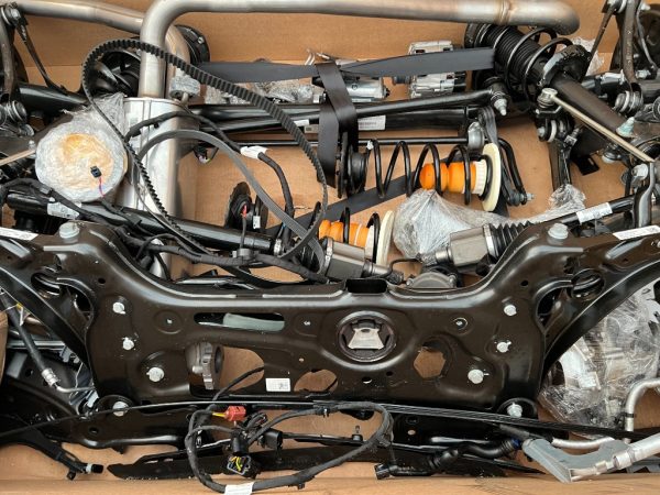 Punte spate VW Caddy IV din 2023 la 0 km 5R3501101M 5R3 501 101 M - Dezmembrari Auto