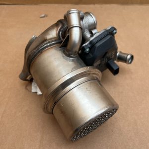 Racitor cu EGR VW Golf 7 A3 04L131512 04L 131 512 04L131501C 04L 131 501 C - Dezmembrari Auto