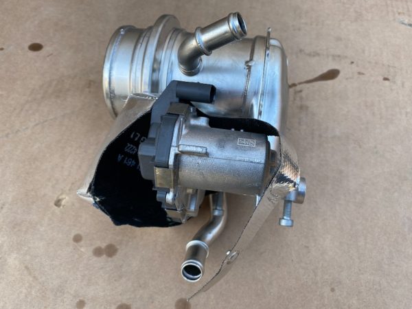 Racitor de gaze cu EGR VW Passat B8 2023 2.0 tdi 05L131501C 05L 131 512 C la 0 km - Dezmembrari Auto