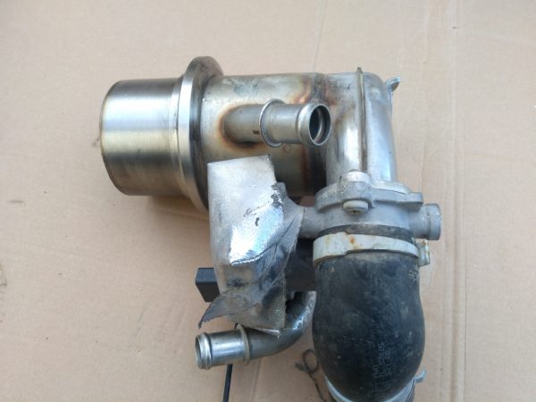 Racitor gaze Audi A3 8V 04L131512F 04L 131 512 F - Dezmembrari Auto