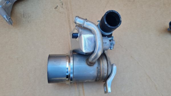 Racitor gaze cu EGR VW Passat B8 04L131512BQ 04L 131 512 BQ 04L131501M 04L 131 501 M - Dezmembrari Auto
