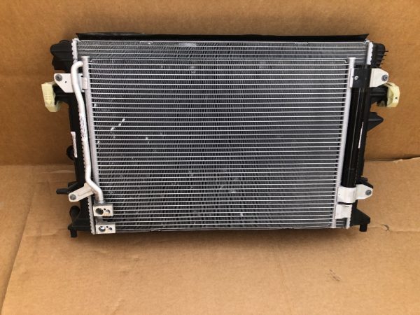 Radiator VW Jetta 2017 2.0 tdi 5C0121251L 5C0 121 251 L - Dezmembrari Auto