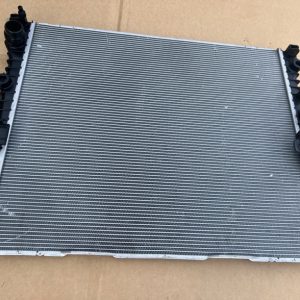 Radiator apa BMW G11 G12 M 760 LXiA seria 7 din 2017 2436960 17112436960 - Dezmembrari Auto