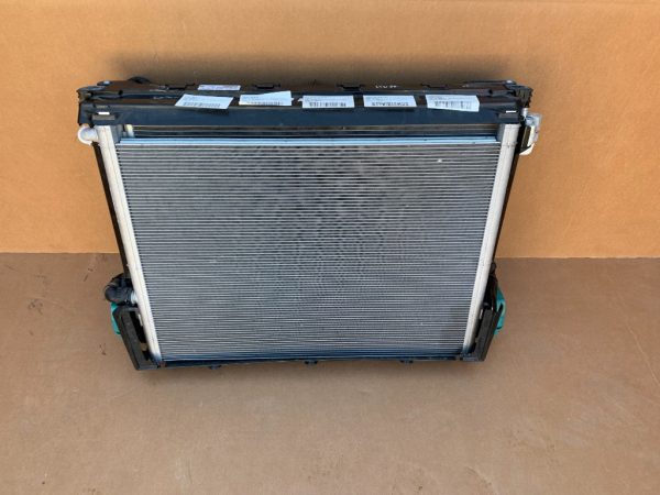 Radiator apa BMW G11 G12 M 760 LXiA seria 7 din 2017 8619622 - Dezmembrari Auto