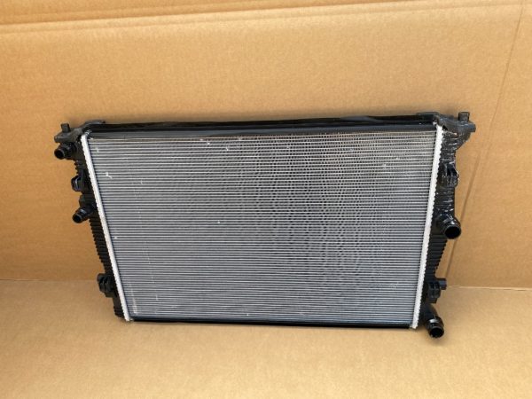 Radiator apa Ford Tourneo Connect 2023 monovolum 2.0 tdi 5WA121251L la 0 km - Dezmembrari Auto