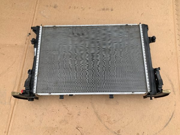 Radiator apa Mercedes B class B200 W246 1.6 A2465001303 la 0 km - Dezmembrari Auto