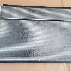 Radiator intercooler VW Golf 7 1.6 tdi 5Q0121251EL 5Q0 121 251 EL - Dezmembrari Auto