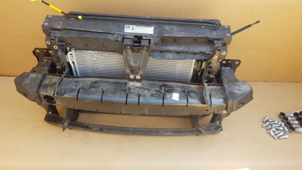 Radiator apa VW Jetta 2016 2.0 tdi 5C0121251L 5C0 121 251 L - Dezmembrari Auto