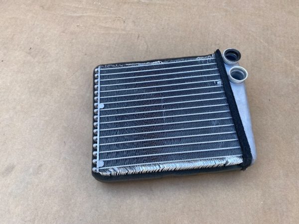 Radiator bord calorifer VW Scirocco 1K0819033 1K0 819 033 - Dezmembrari Auto