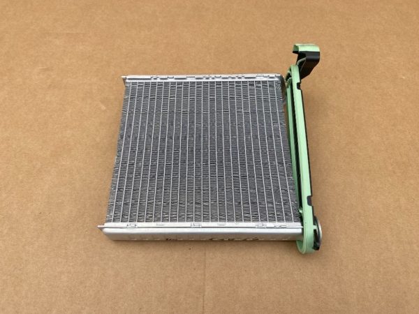 Radiator bord VW Golf 7 2019 5Q0819031B 5Q0 819 031 B la 0 km - Dezmembrari Auto