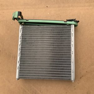 Radiator caldura VW Golf 7 2019 5Q0819031B 5Q0 819 031 B la 0 km VALEO - Dezmembrari Auto