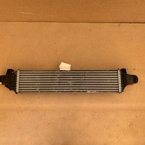 Radiator intercooler Mercedes A class A200 W176 din 2015 1.6 benzina A2465000100 la 0 km - Dezmembrari Auto
