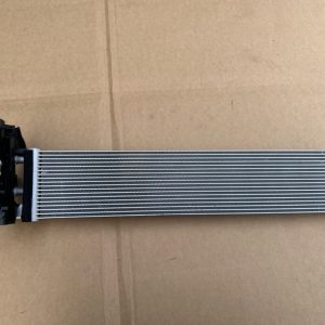 Radiator suplimentar cutie BMW G11 G12 din 2017 8619388 - Dezmembrari Auto