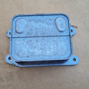 Radiator ulei termoflot VW Golf 7 04E117021H 04E 117 021 H la 0 km - Dezmembrari Auto