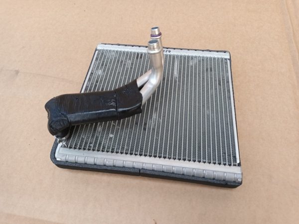 Radiator VW Arteon 2017 5Q1816105D 5Q1 816 105 D - Dezmembrari Auto
