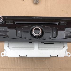 Radio CD Chorus Audi A4 B8 din 2015 8R1035152 8R1 035 152 - Dezmembrari Auto