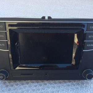 Radio CD Player VW Tiguan 2015 1K8 035 150 B 1K8035150B - Dezmembrari Auto