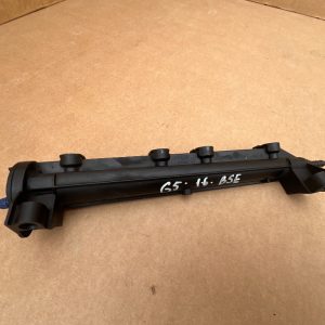 Rampa injectie VW Golf 5 1.6 BSE BGU 06A133317AS 06A 133 317 AS - Dezmembrari Auto