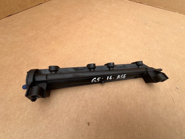 Rampa injectie VW Golf 5 1.6 BSE BGU 06A133317AS 06A 133 317 AS - Dezmembrari Auto