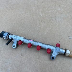 Rampa injectie VW Sharan din 2015 2.0 tdi CFF 03L130089J 03L 130 089 J - Dezmembrari Auto