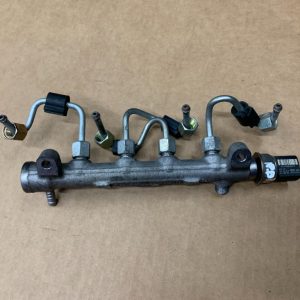 Rampa injectoare cu senzor VW Passat B8 2.0 tdi 04L089G 04L906064 04L 906 064 - Dezmembrari Auto