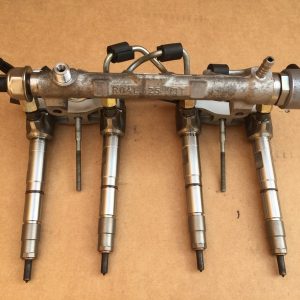 Rampa injectoare injector VW Tiguan 2015 2.0 TDI CUV 04L 089 G 04L089G - Dezmembrari Auto