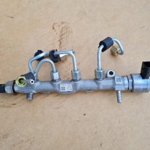 Rampa injectoare VW Jetta 2017 2.0 tdi 04L089G 04L 089 G la 0 km - Dezmembrari Auto