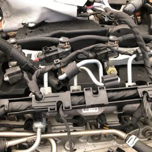Rampa injectoare VW Jetta 2017 2.0 tdi 04L089G 04L 089 G - completa la 0 km - Dezmembrari Auto