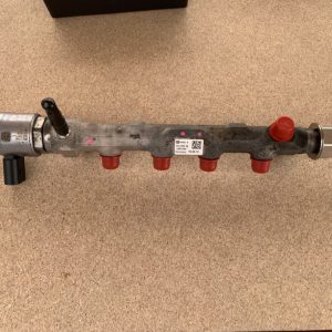 Rampa injectoare VW Passat B8 2.0 tdi 04L089G 04L 089 G 04L130764C 04L 130 764 C - Dezmembrari Auto