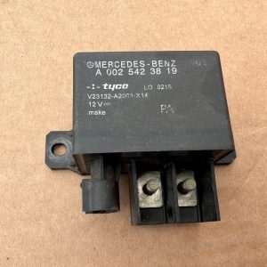 Releu baterie Mercedes E class W211 A0025423819 - Dezmembrari Auto