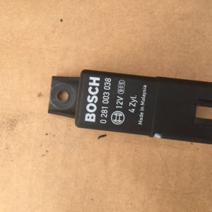 Releu bujii Audi A3 8P 2.0 tdi 0281003038 0 281 003 038 - Dezmembrari Auto