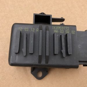 Releu incalzire scaune fata VW Tiguan 1K0959772 1K0 959 772 - Dezmembrari Auto