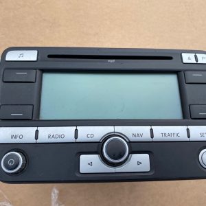 RNS 300 radio CD mp3 cu navigatie VW Caddy din 2009 1k0035191d 1k0 035 191 d - Dezmembrari Auto