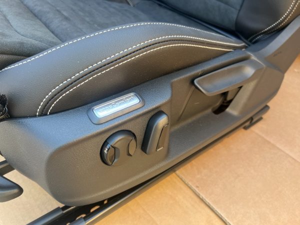 Interior piele alcantara VW Passat B8 2023 variant R-LINE la 0 km - Dezmembrari Auto - imagine 3